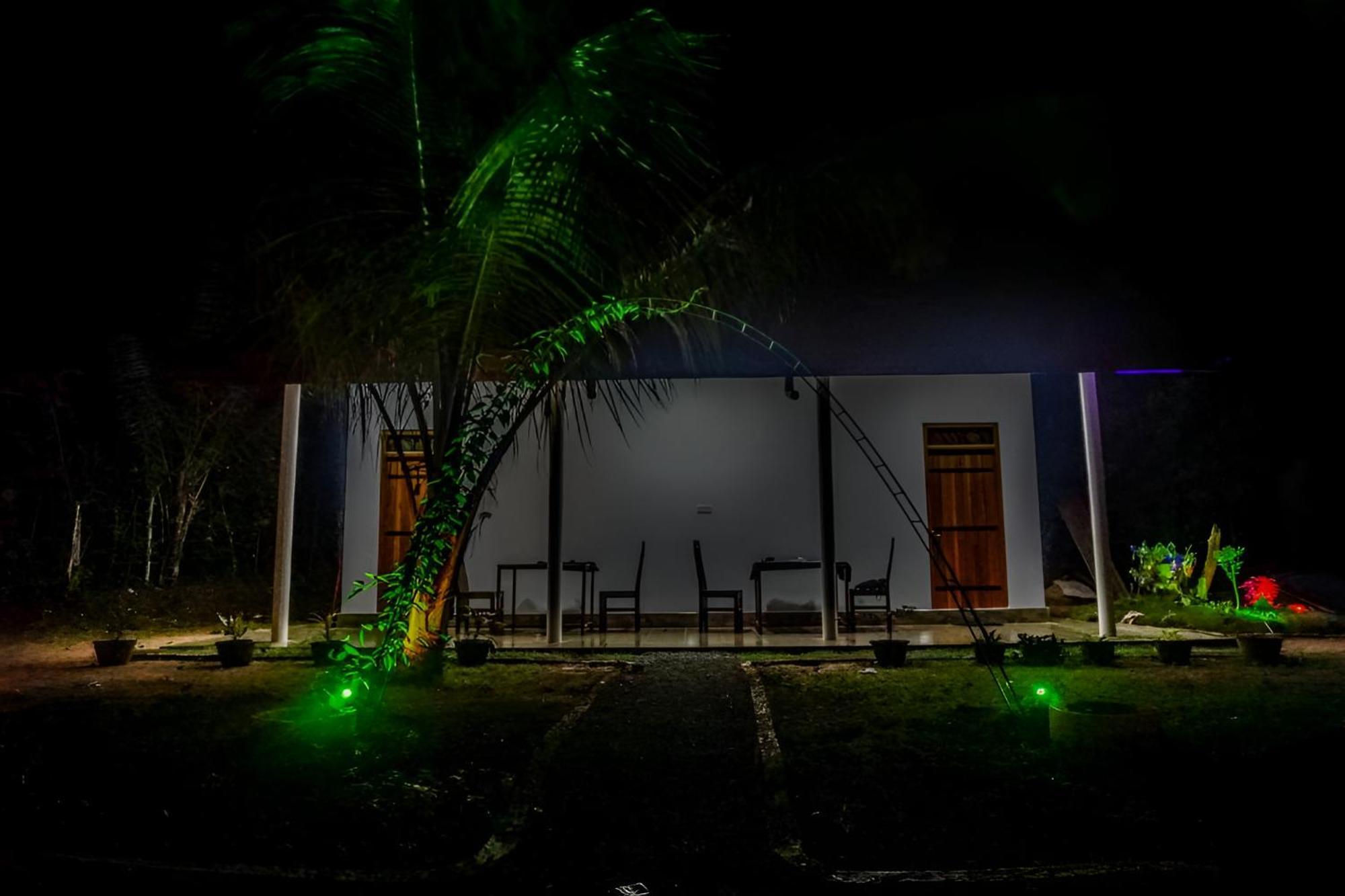 Little Ele Safari Lodge Udawalawe Esterno foto