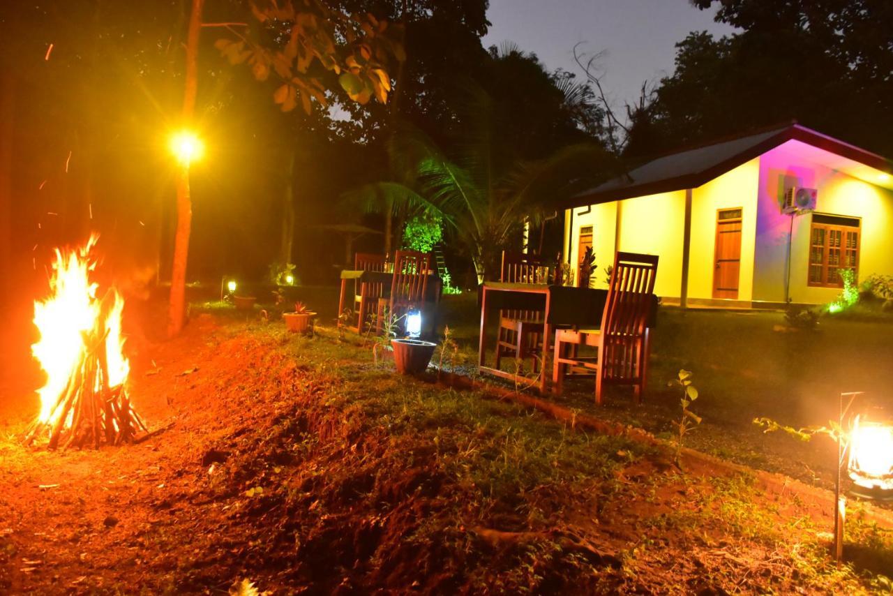Little Ele Safari Lodge Udawalawe Esterno foto