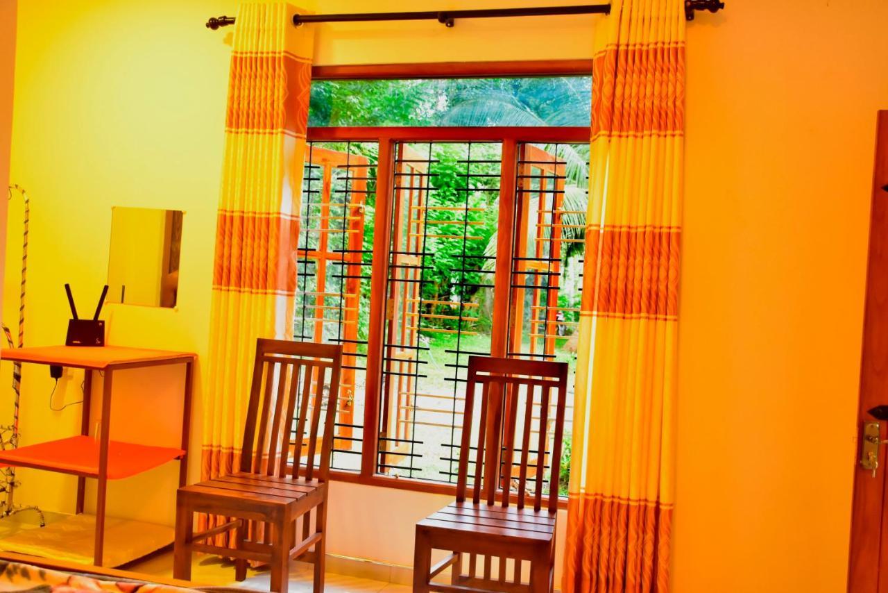 Little Ele Safari Lodge Udawalawe Esterno foto